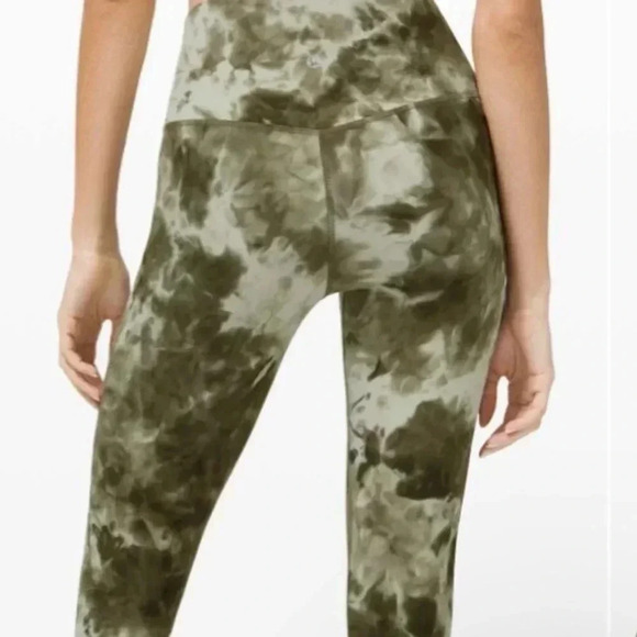 Lululemon Align Pant 28" *Diamond DyeDiamond Dye Light Sage Army Green size 2 - Picture 6 of 6